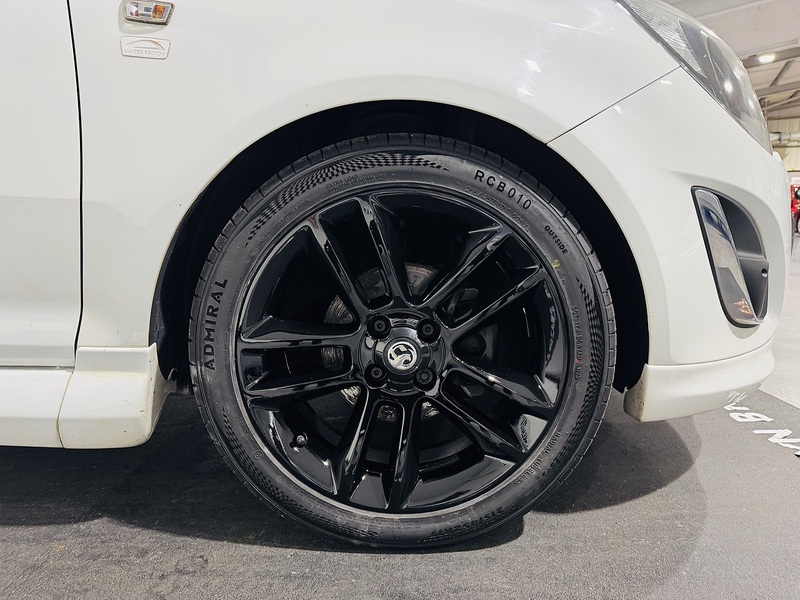 Vauxhall 1.2 16V Limited Edition Hatchback 3dr Petrol Manual Euro 5 (85 ps)