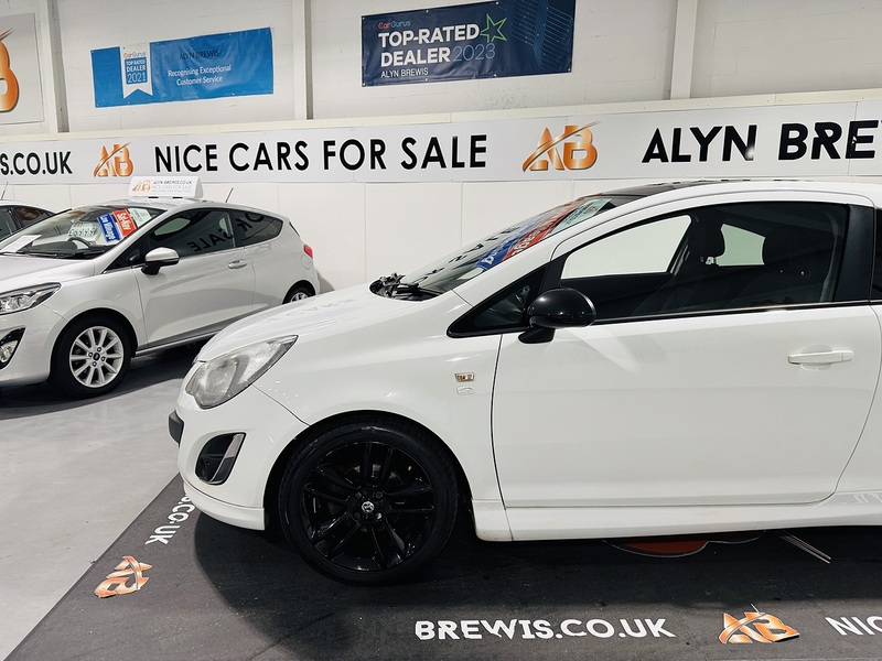 Vauxhall 1.2 16V Limited Edition Hatchback 3dr Petrol Manual Euro 5 (85 ps)