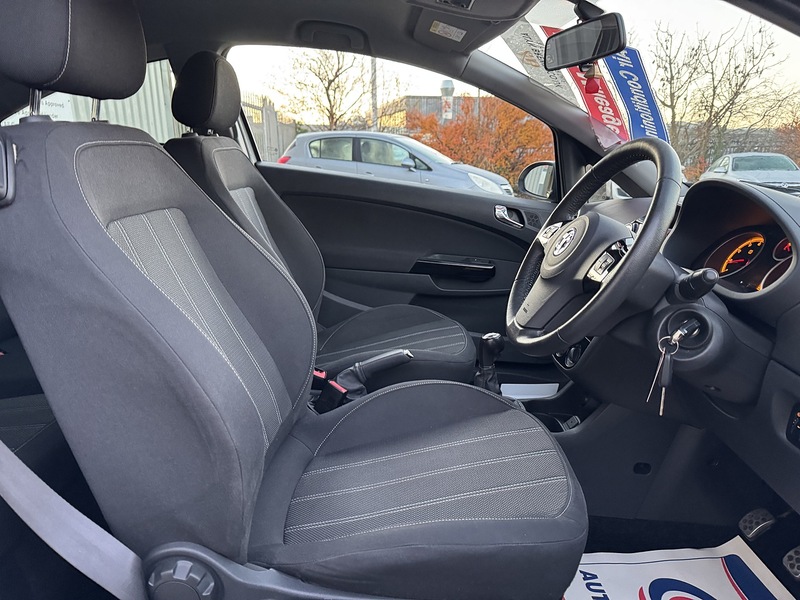 Vauxhall 1.2 16V Limited Edition Hatchback 3dr Petrol Manual Euro 5 (85 ps)