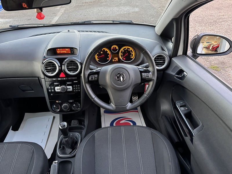 Vauxhall 1.2 16V Limited Edition Hatchback 3dr Petrol Manual Euro 5 (85 ps)