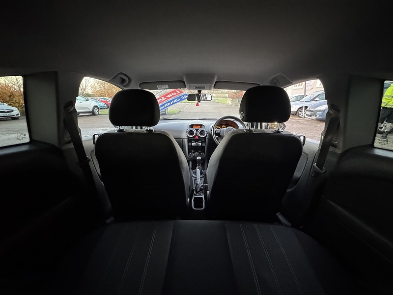 Vauxhall 1.2 16V Limited Edition Hatchback 3dr Petrol Manual Euro 5 (85 ps)