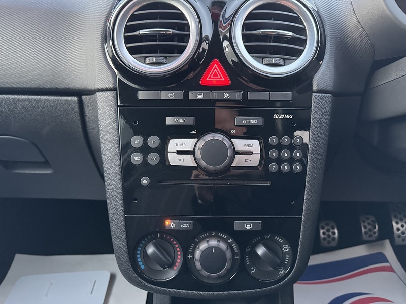 Vauxhall 1.2 16V Limited Edition Hatchback 3dr Petrol Manual Euro 5 (85 ps)