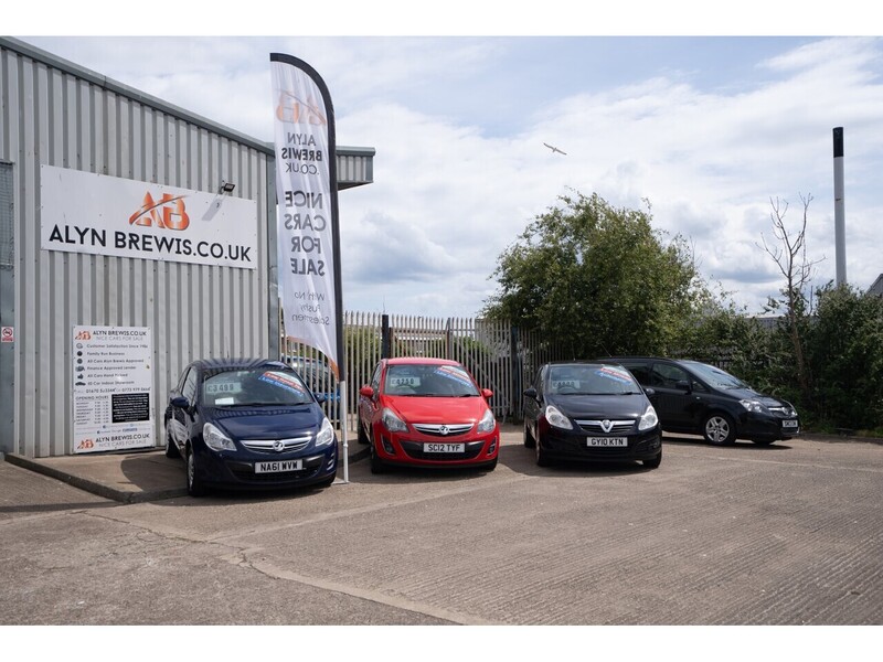 Vauxhall 1.2 16V Limited Edition Hatchback 3dr Petrol Manual Euro 5 (85 ps)