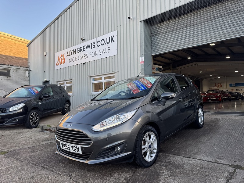 Ford 1.0T EcoBoost Zetec Hatchback 5dr Petrol Manual Euro 6 (s/s) (100 ps)