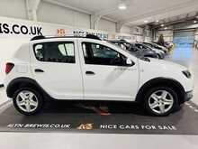 Dacia Sandero Stepway dCi Laureate