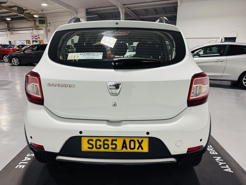 Dacia 1.5 dCi Laureate Hatchback 5dr Diesel Manual Euro 6 (s/s) (90 ps)