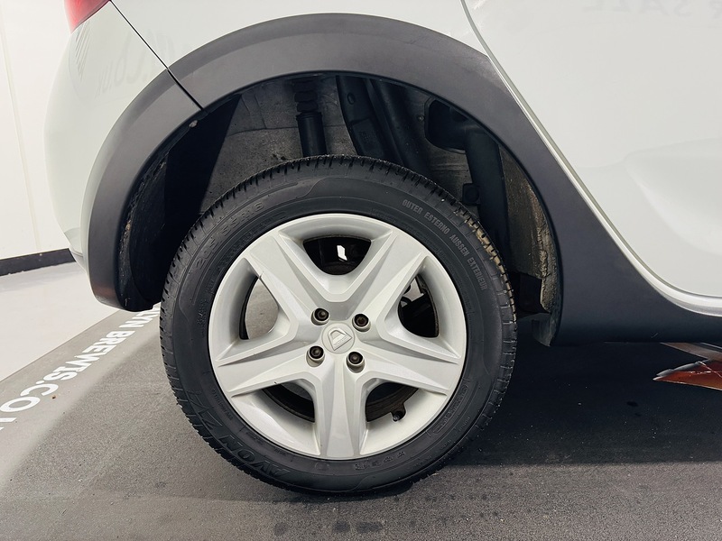 Dacia 1.5 dCi Laureate Hatchback 5dr Diesel Manual Euro 6 (s/s) (90 ps)