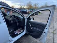 Dacia Sandero Stepway dCi Laureate