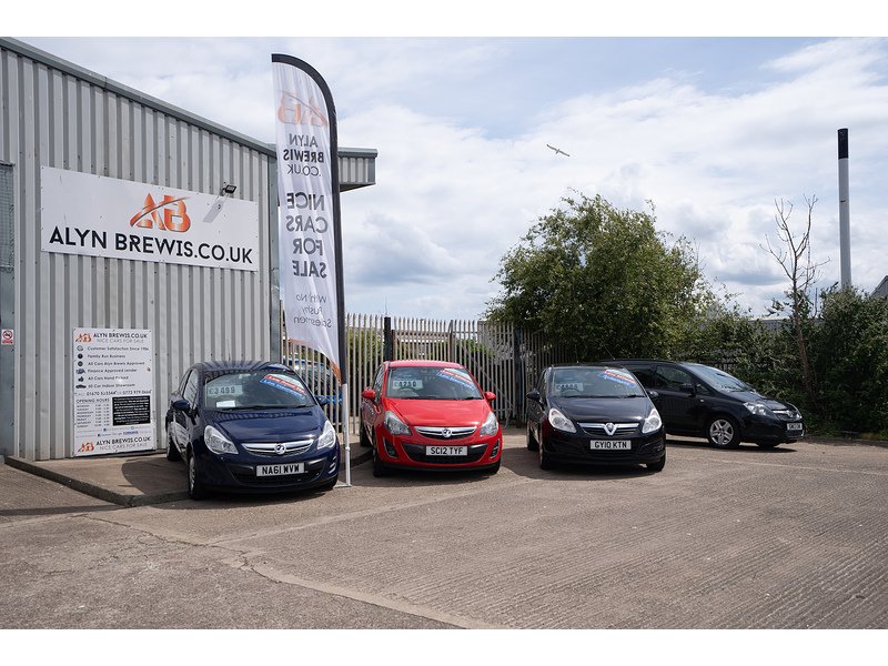 Vauxhall 1.4i 16v Design Hatchback 5dr Petrol Manual (a/c) (146 g/km, 89 bhp)