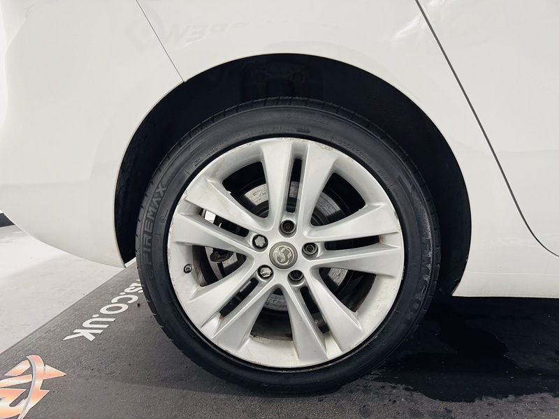 Vauxhall 2.0 CDTi SRi MPV 5dr Diesel Auto Euro 5 (165 ps)