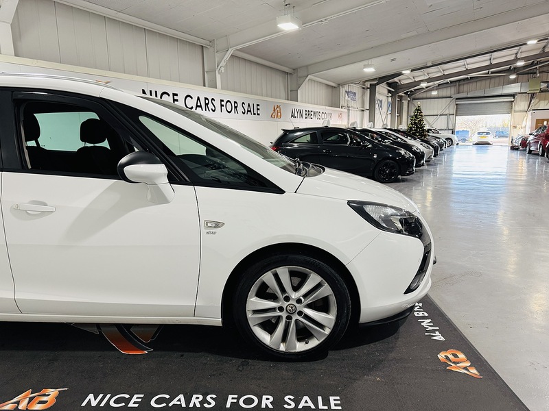 Vauxhall 2.0 CDTi SRi MPV 5dr Diesel Auto Euro 5 (165 ps)