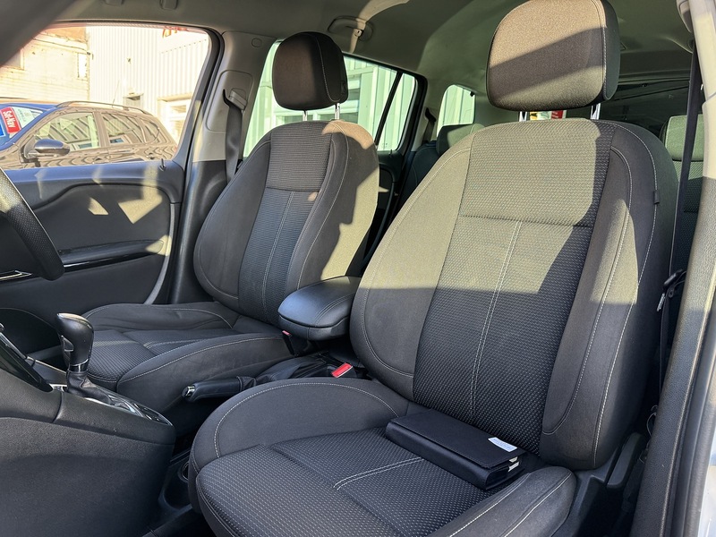 Vauxhall 2.0 CDTi SRi MPV 5dr Diesel Auto Euro 5 (165 ps)