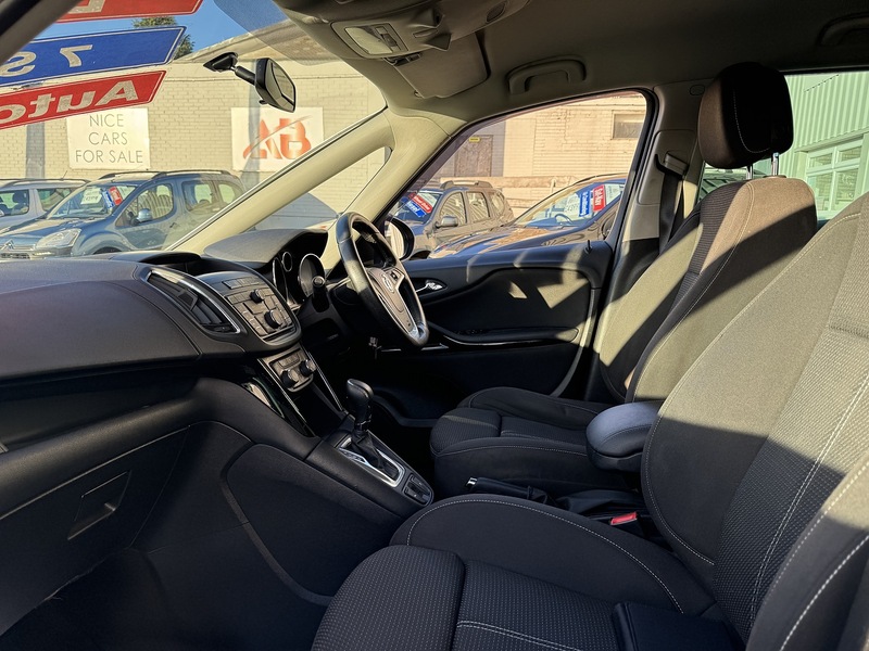 Vauxhall 2.0 CDTi SRi MPV 5dr Diesel Auto Euro 5 (165 ps)