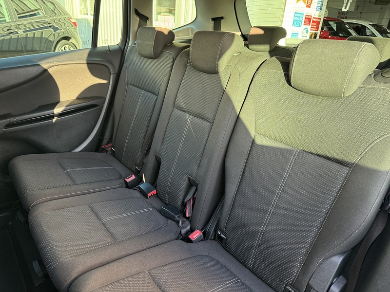 Vauxhall 2.0 CDTi SRi MPV 5dr Diesel Auto Euro 5 (165 ps)