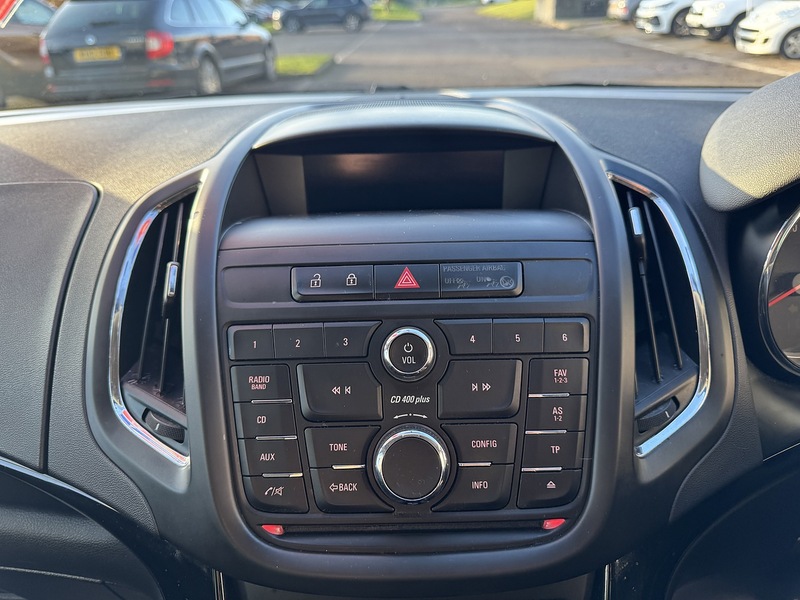 Vauxhall 2.0 CDTi SRi MPV 5dr Diesel Auto Euro 5 (165 ps)