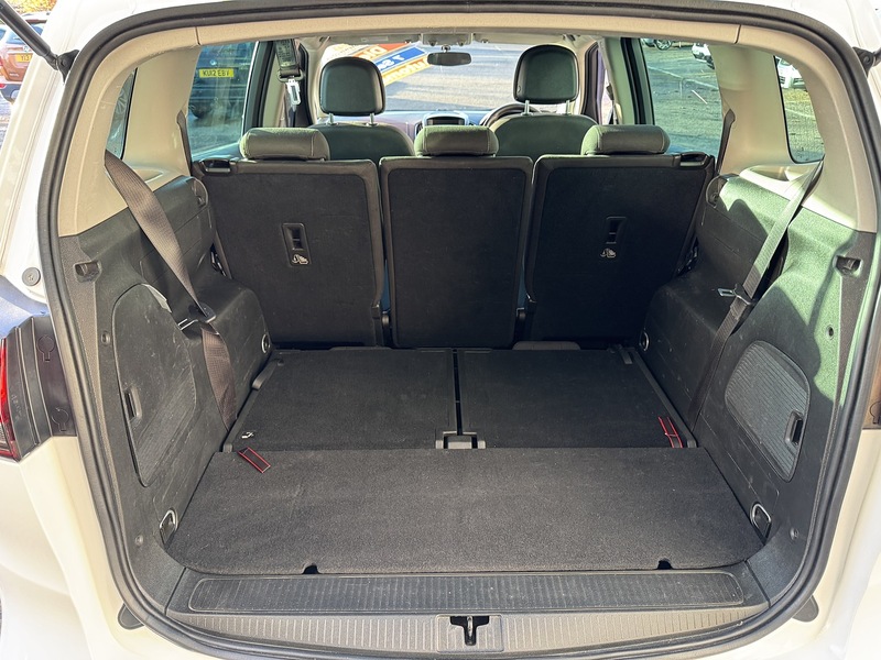 Vauxhall 2.0 CDTi SRi MPV 5dr Diesel Auto Euro 5 (165 ps)