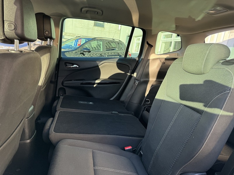 Vauxhall 2.0 CDTi SRi MPV 5dr Diesel Auto Euro 5 (165 ps)