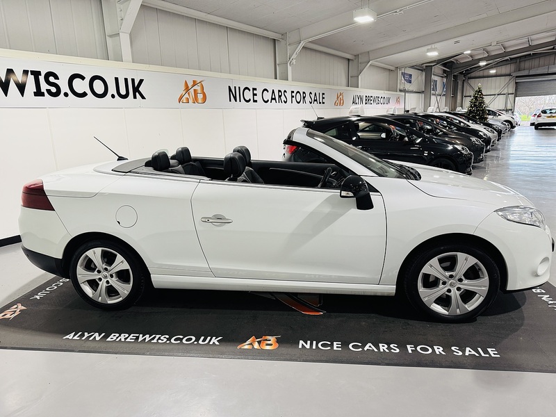 Renault 1.4 TCe Dynamique TomTom Convertible 2dr Petrol Manual Euro 5 (130 ps)