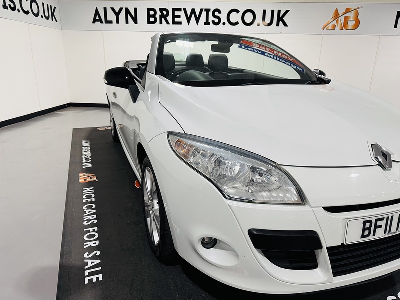 Renault 1.4 TCe Dynamique TomTom Convertible 2dr Petrol Manual Euro 5 (130 ps)