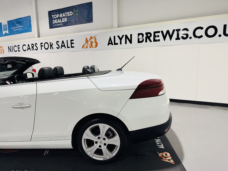 Renault 1.4 TCe Dynamique TomTom Convertible 2dr Petrol Manual Euro 5 (130 ps)