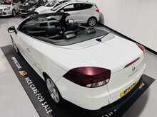 Renault Megane TCe Dynamique TomTom CONVERTIBLE