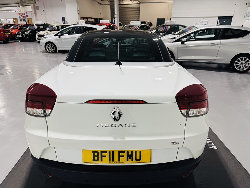 Renault 1.4 TCe Dynamique TomTom Convertible 2dr Petrol Manual Euro 5 (130 ps)