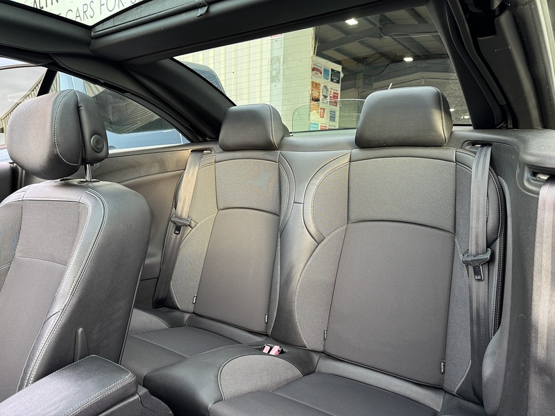 Renault 1.4 TCe Dynamique TomTom Convertible 2dr Petrol Manual Euro 5 (130 ps)