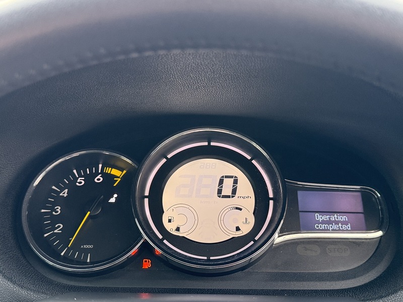 Renault 1.4 TCe Dynamique TomTom Convertible 2dr Petrol Manual Euro 5 (130 ps)