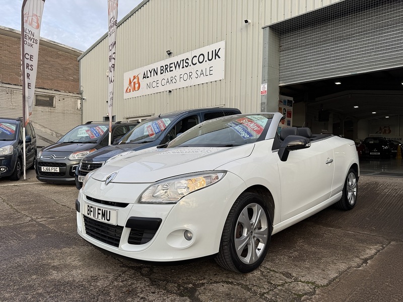 Renault 1.4 TCe Dynamique TomTom Convertible 2dr Petrol Manual Euro 5 (130 ps)