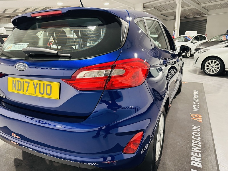 Ford 1.0T EcoBoost Zetec Hatchback 5dr Petrol Manual Euro 6 (s/s) (100 ps)