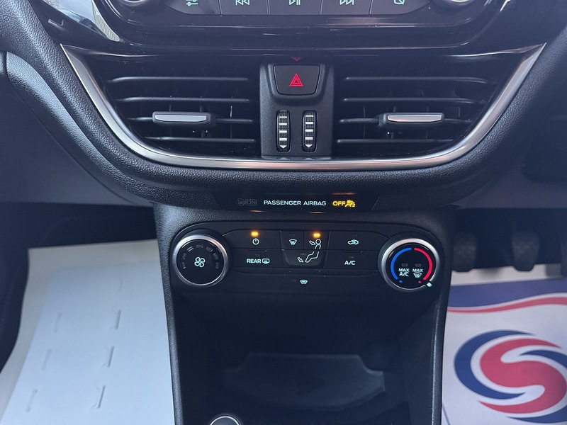 Ford 1.0T EcoBoost Zetec Hatchback 5dr Petrol Manual Euro 6 (s/s) (100 ps)