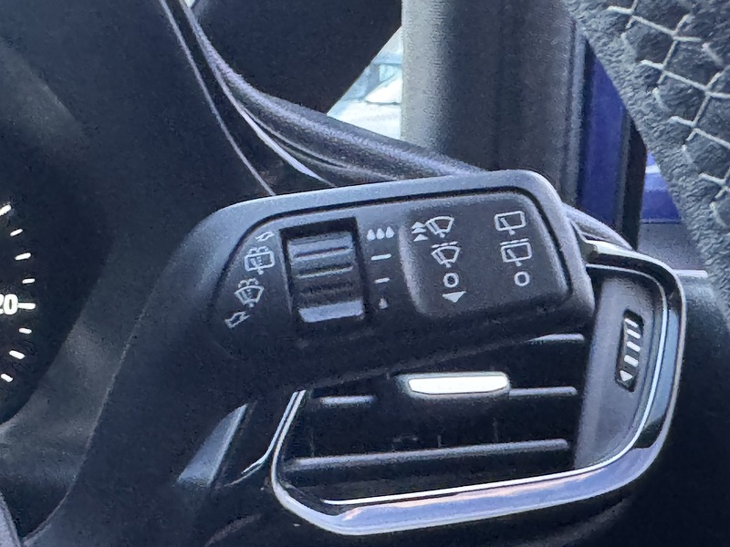 Ford 1.0T EcoBoost Zetec Hatchback 5dr Petrol Manual Euro 6 (s/s) (100 ps)