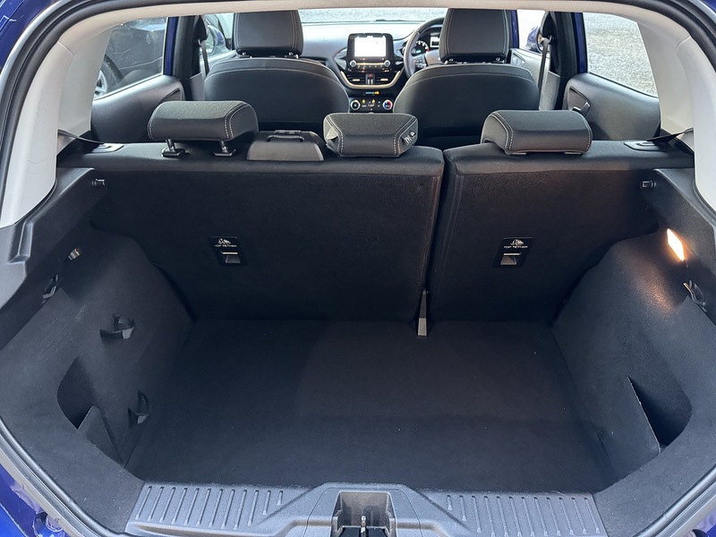 Ford 1.0T EcoBoost Zetec Hatchback 5dr Petrol Manual Euro 6 (s/s) (100 ps)