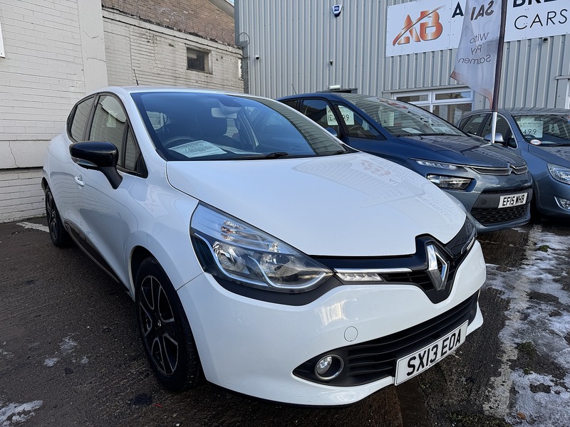 Renault 0.9 TCe Dynamique MediaNav Hatchback 5dr Petrol Manual Euro 5 (s/s) (90 ps)