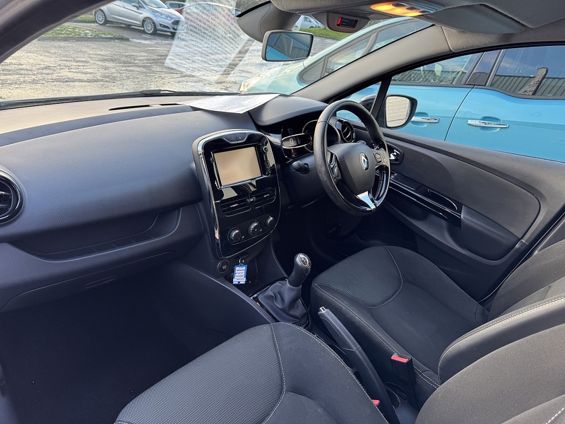 Renault 0.9 TCe Dynamique MediaNav Hatchback 5dr Petrol Manual Euro 5 (s/s) (90 ps)