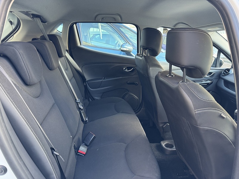 Renault 0.9 TCe Dynamique MediaNav Hatchback 5dr Petrol Manual Euro 5 (s/s) (90 ps)