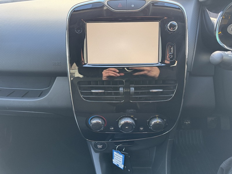 Renault 0.9 TCe Dynamique MediaNav Hatchback 5dr Petrol Manual Euro 5 (s/s) (90 ps)