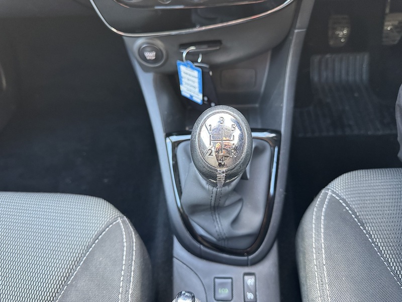 Renault 0.9 TCe Dynamique MediaNav Hatchback 5dr Petrol Manual Euro 5 (s/s) (90 ps)