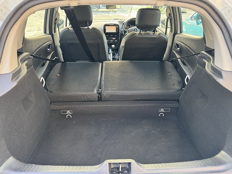 Renault 0.9 TCe Dynamique MediaNav Hatchback 5dr Petrol Manual Euro 5 (s/s) (90 ps)