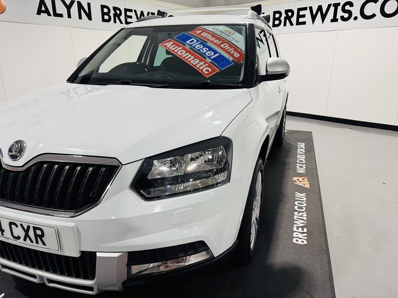 Skoda 2.0 TDI SE Outdoor 5dr Diesel DSG 4WD Euro 5 (140 ps)