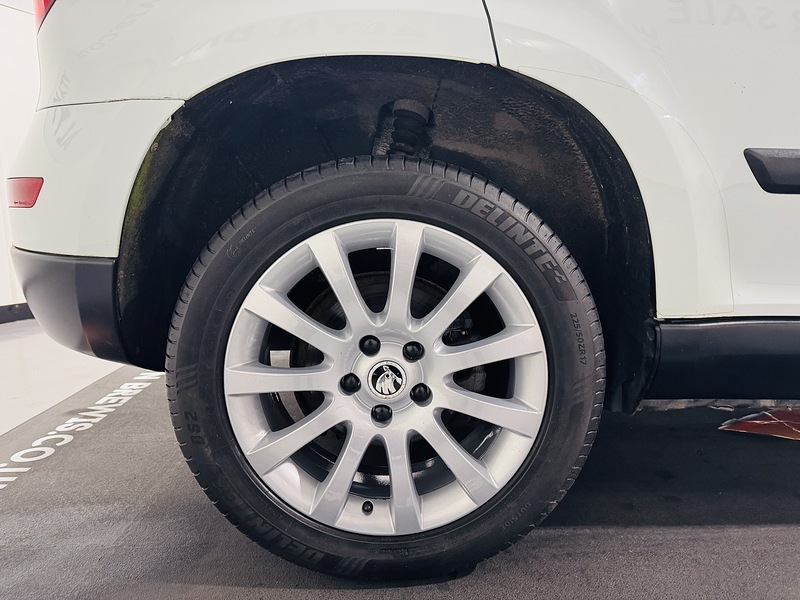 Skoda 2.0 TDI SE Outdoor 5dr Diesel DSG 4WD Euro 5 (140 ps)