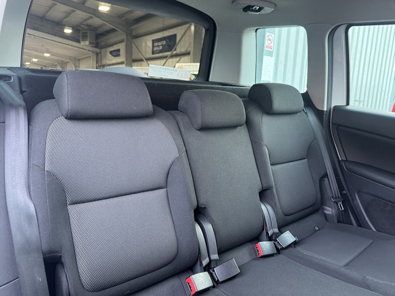 Skoda 2.0 TDI SE Outdoor 5dr Diesel DSG 4WD Euro 5 (140 ps)