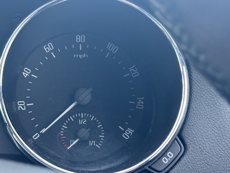 Skoda 2.0 TDI SE Outdoor 5dr Diesel DSG 4WD Euro 5 (140 ps)