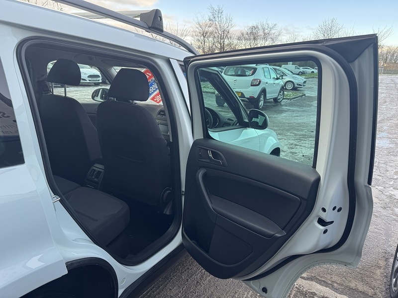 Skoda 2.0 TDI SE Outdoor 5dr Diesel DSG 4WD Euro 5 (140 ps)