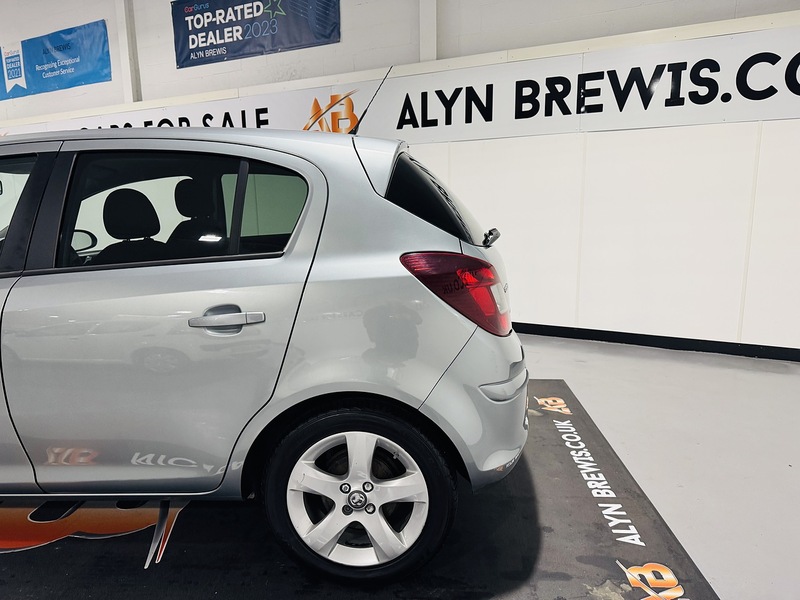 Vauxhall 1.4 16V SXi Hatchback 5dr Petrol Manual Wide Ratio Euro 5 (A/C) (100 ps)