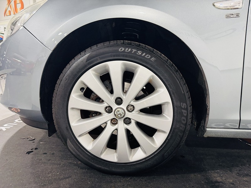 Vauxhall 1.6 16v SE Hatchback 5dr Petrol Manual Euro 5 (115 ps)