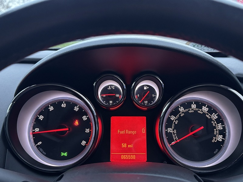 Vauxhall 1.6 16v SE Hatchback 5dr Petrol Manual Euro 5 (115 ps)