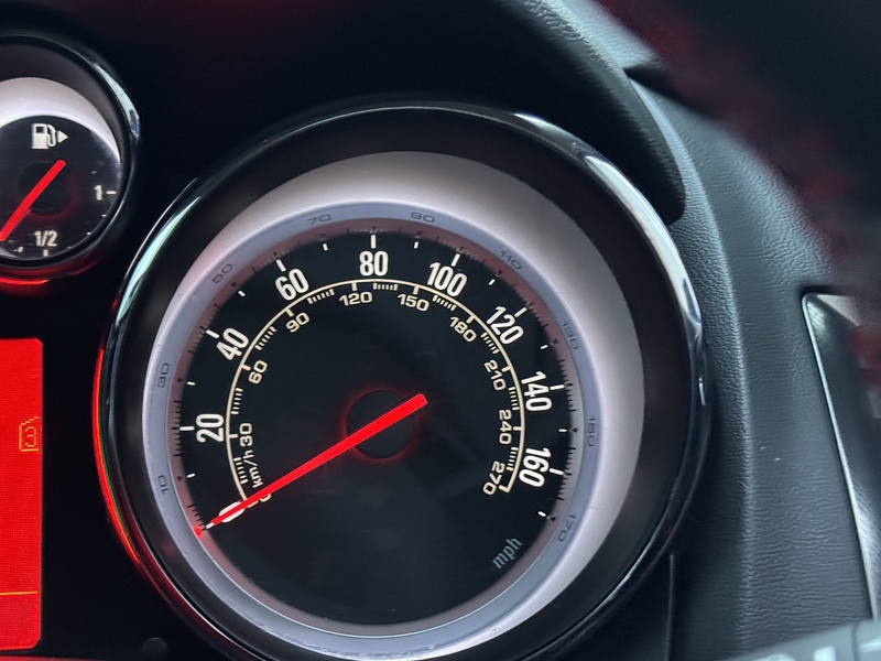 Vauxhall 1.6 16v SE Hatchback 5dr Petrol Manual Euro 5 (115 ps)