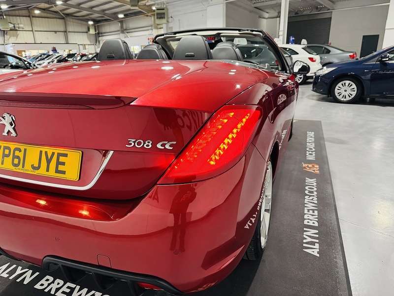 Peugeot 2.0 HDi Allure Convertible 2dr Diesel Manual Euro 5 (163 ps)