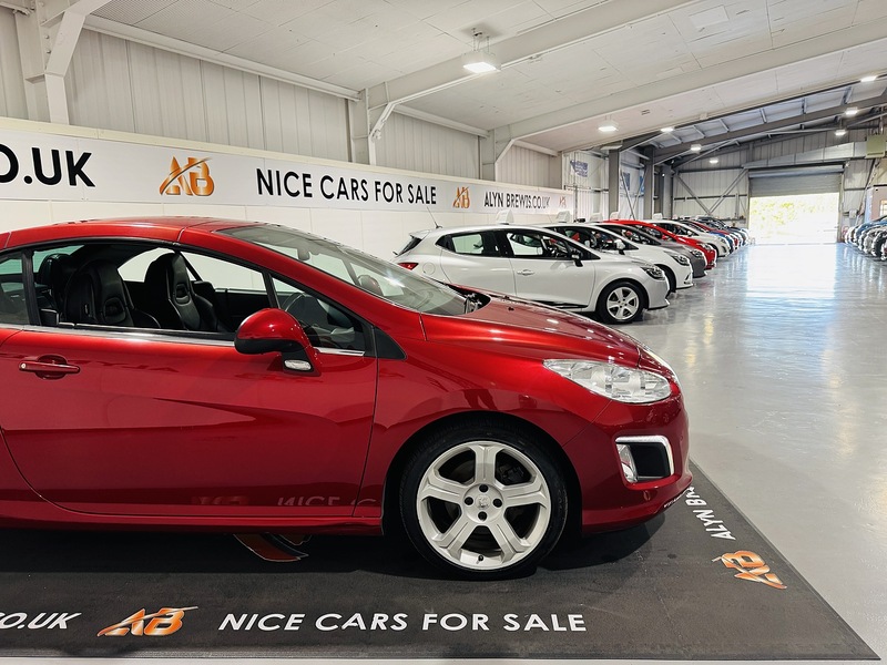 Peugeot 2.0 HDi Allure Convertible 2dr Diesel Manual Euro 5 (163 ps)